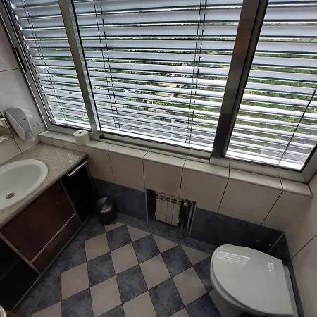 Brass- Free Parking Ξενοδοχείο