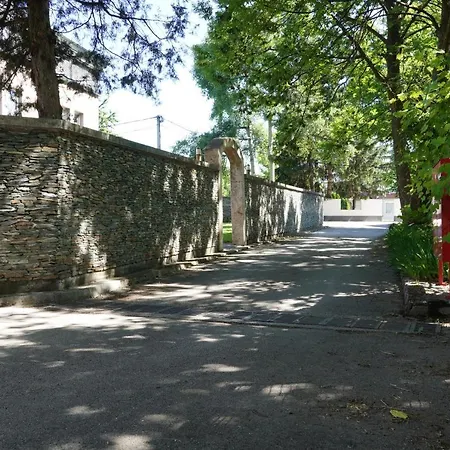 Ξενοδοχείο Brass- Free Parking Σαράγεβο