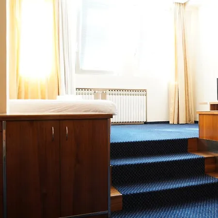 Brass- Free Parking 4* Σαράγεβο