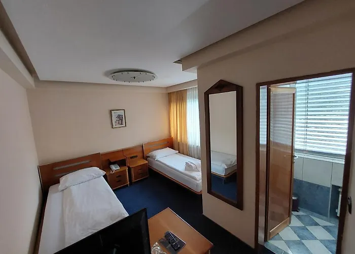 Brass- Free Parking Szarajevó