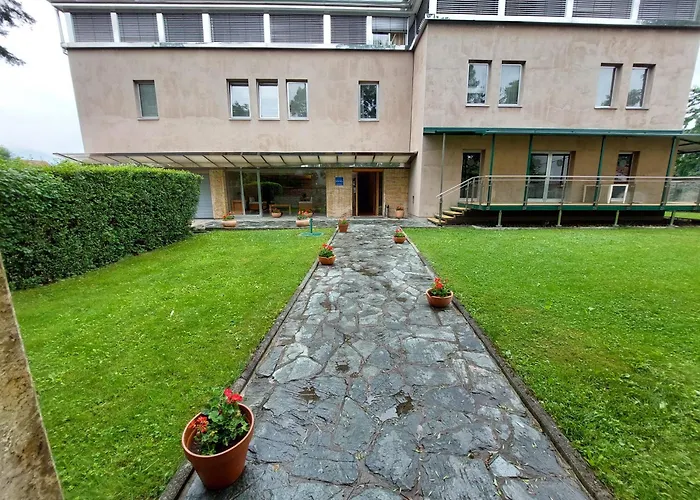 Brass- Free Parking Szálloda Szarajevó