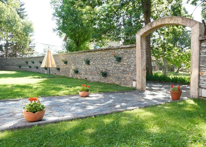 Szálloda Brass- Free Parking 4*