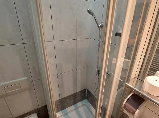 Brass- Free Parking 4* Szarajevó