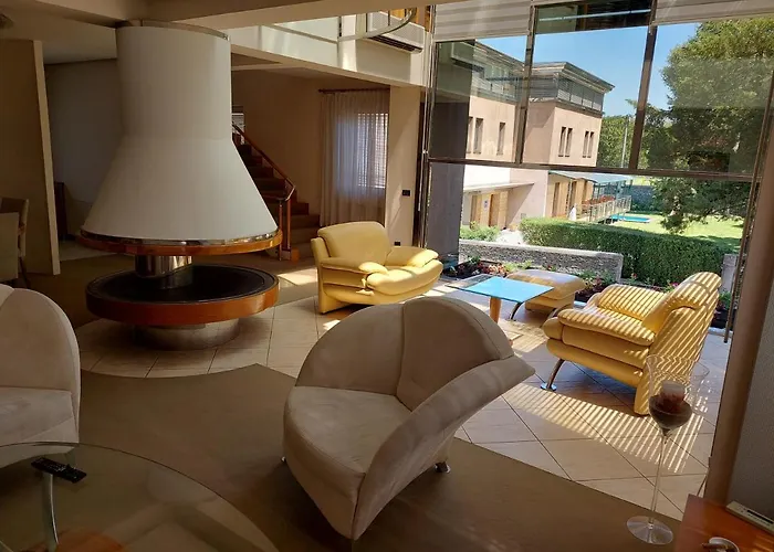 Brass- Free Parking Szarajevó