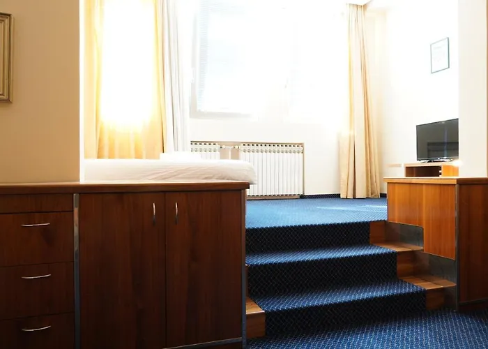 Brass- Free Parking 4* Szarajevó