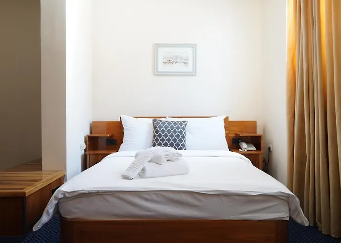 Brass- Free Parking Szálloda Szarajevó