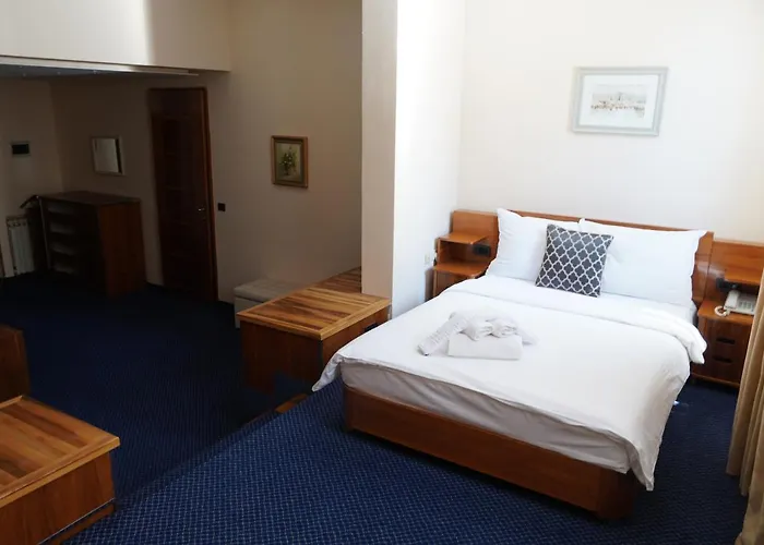 Szálloda Brass- Free Parking